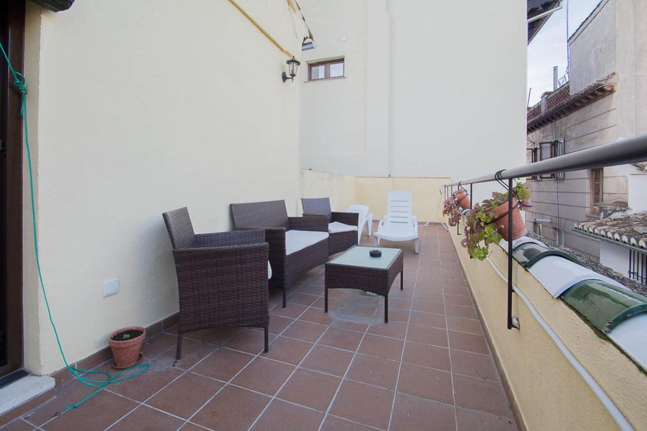 Realejo Atico Con Terraza Apartman Granada Kültér fotó